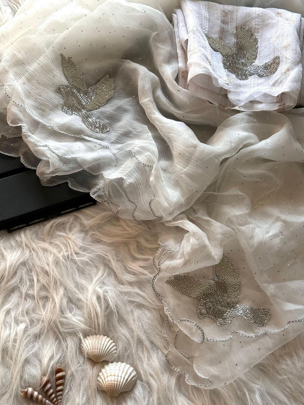 Panchi Gulabi Saree
